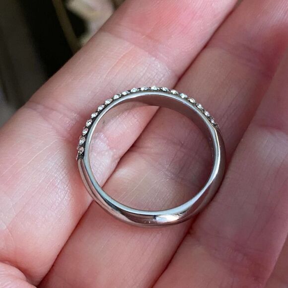 High polished Stainless Steel Ring with Top Grade Crystal in Clear - Picture 6 of 6